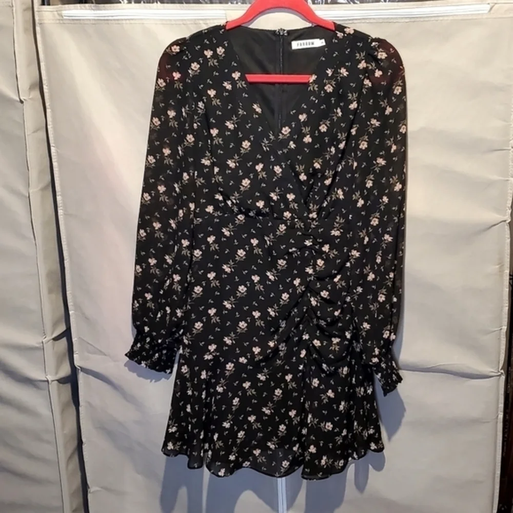 Farrow‎ Black Lined Floral Cocktail Ruching Mini Dress Small NWOT